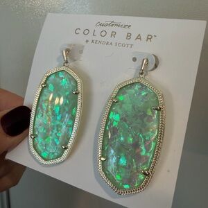 Kendra Scott Danielle mint glitter glass earrings